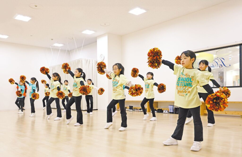 幼少期の習い事に 心と体を磨くチアダンス ／ アルビレックスチアリーダーズスクール