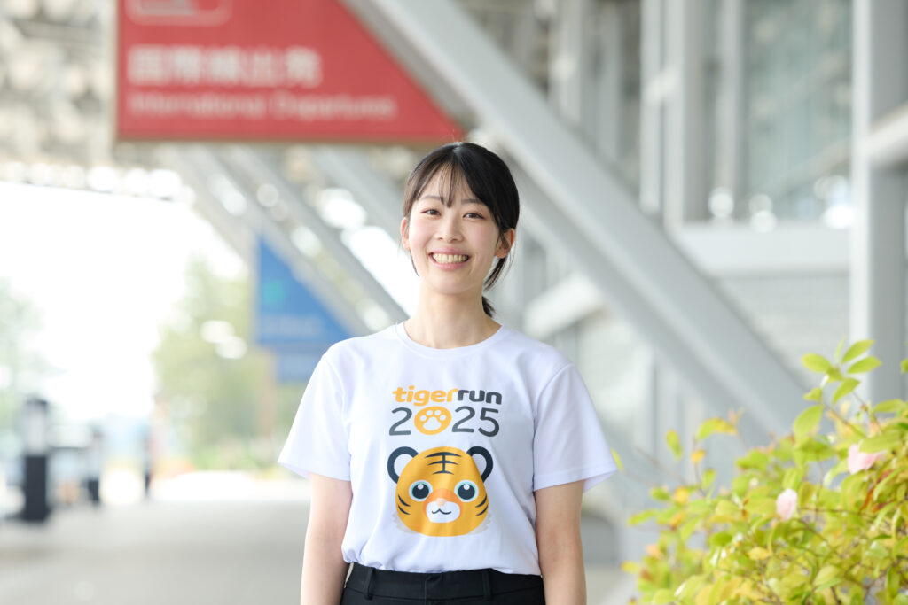新潟空港ビルディング株式会社 市川唯さん/空の旅をもっと身近に “米るくん”と描く新潟空港の未来