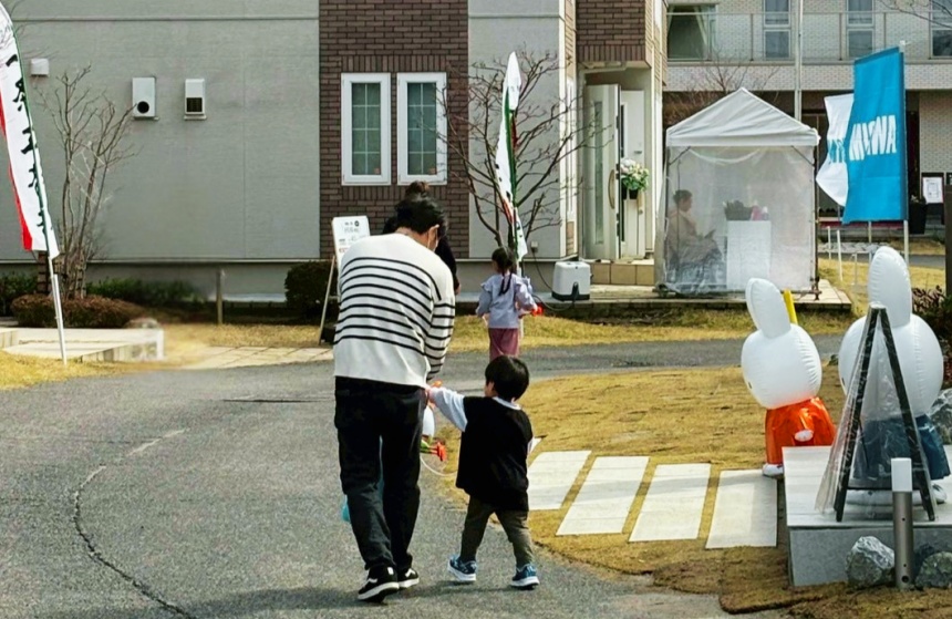 家族みんなでモデルハウス見学＆ハロウィンイベントも♪ 住まいの広場で楽しむ秋の住まい探し